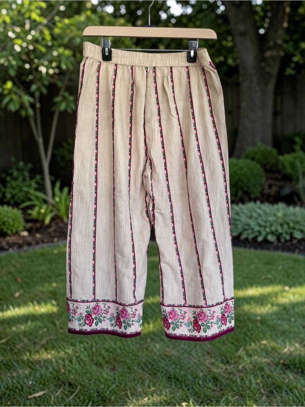ETHNC Pakistani Embroidered Boho Crop Pants Size Large - Picture 5 of 8